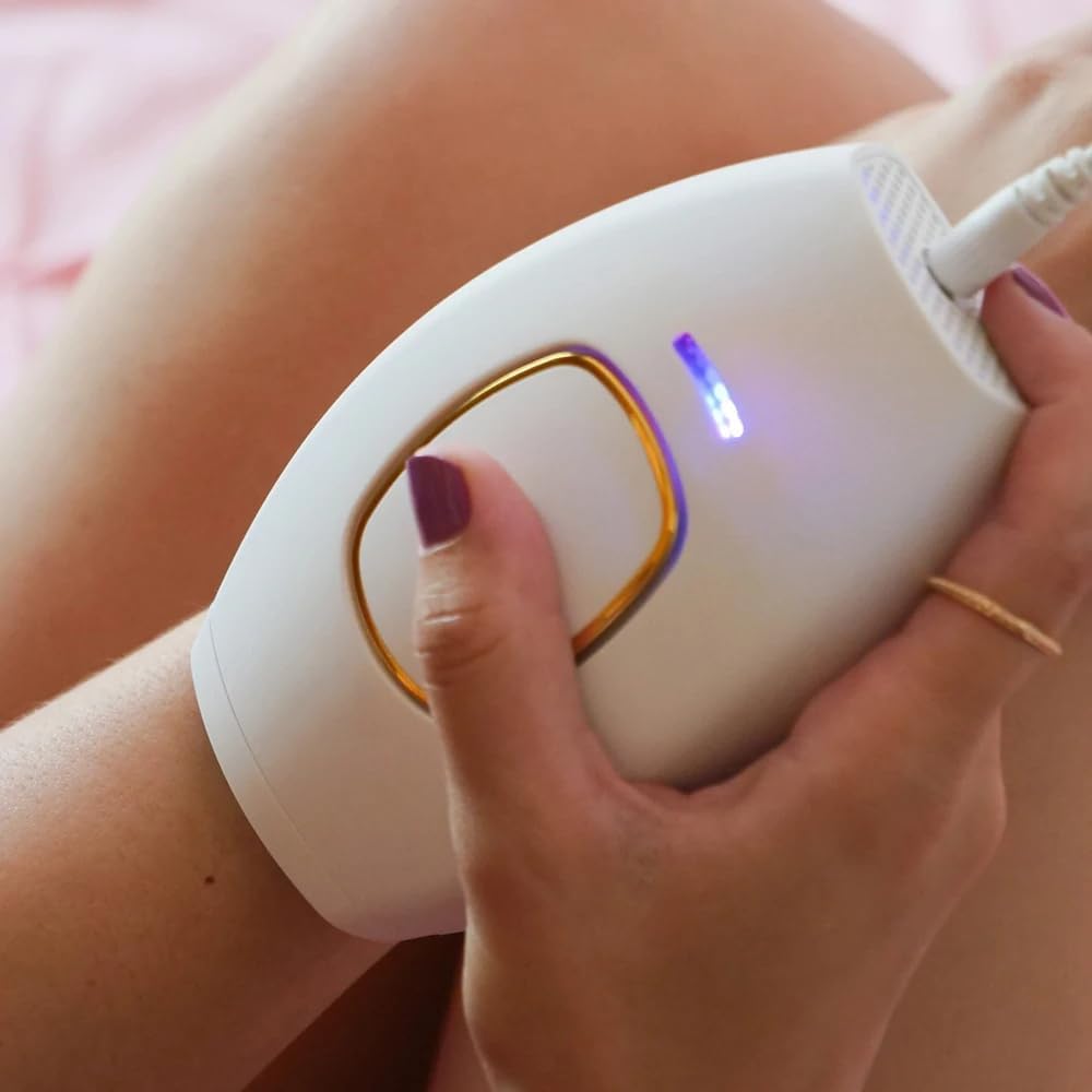 Portable IPL Hair Removal: Women's Diode Laser Epilator for Personal Care at Home, Silky DIY Handset Laser Hair Removal Kit (Black)